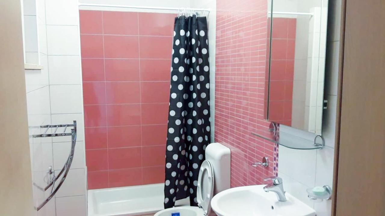 Apartman Ivana พอดโกรา ภายนอก รูปภาพ