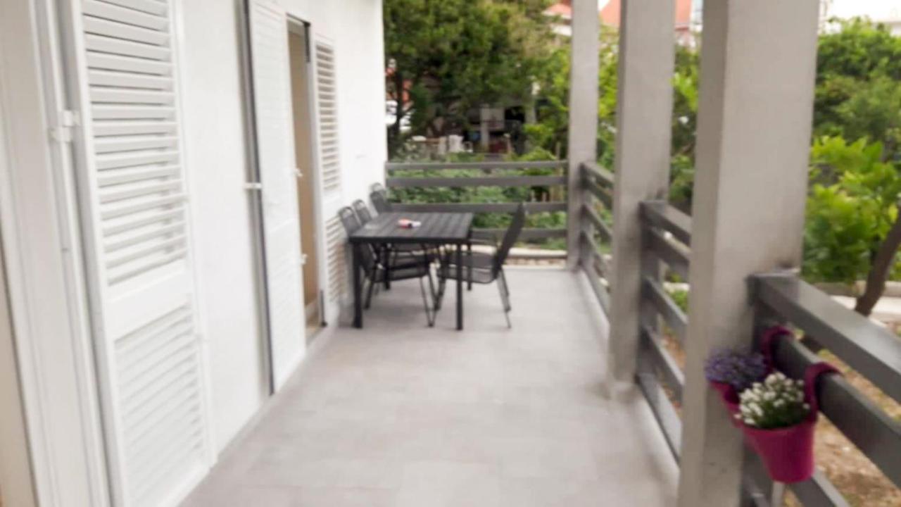 Apartman Ivana พอดโกรา ภายนอก รูปภาพ